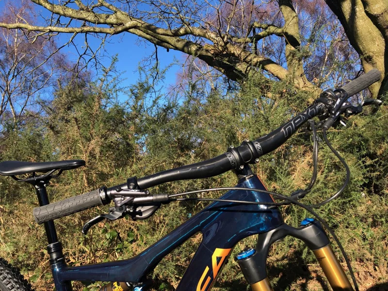 EXDEMO Orbea Rise M10 Electric Bike 2021 Coal Blue/Red Gold-6